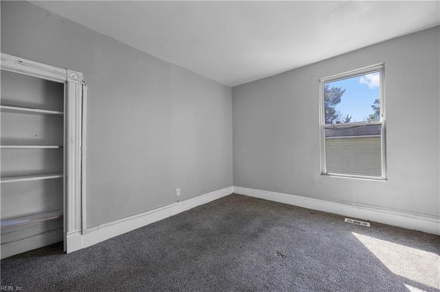 1047 26th ST, Newport News, VA 23607