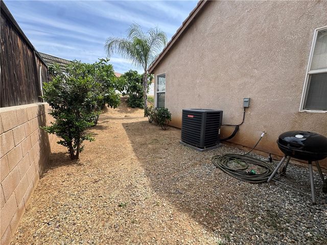 732 Dorothy Anna, Banning, CA 92220