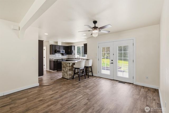 1719 Hemlock Drive, Camano Island, WA 98282