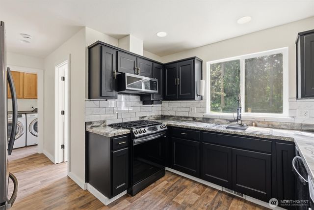 1719 Hemlock Drive, Camano Island, WA 98282