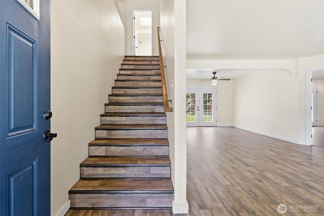 1719 Hemlock Drive, Camano Island, WA 98282
