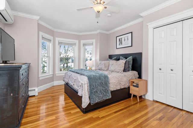 103 Cushing St 4, Waltham, MA 02453