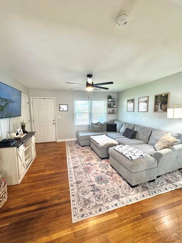 115 Camelot Drive, Goose Creek, SC 29445