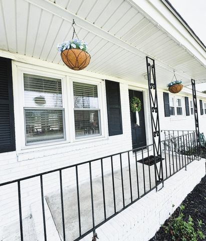 115 Camelot Drive, Goose Creek, SC 29445