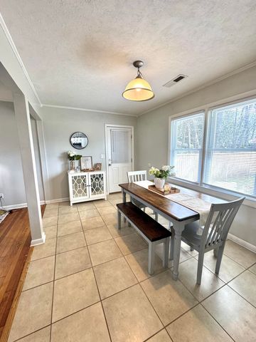 115 Camelot Drive, Goose Creek, SC 29445