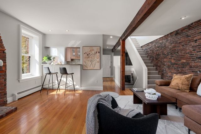19 Albemarle St 4, Boston, MA 02115