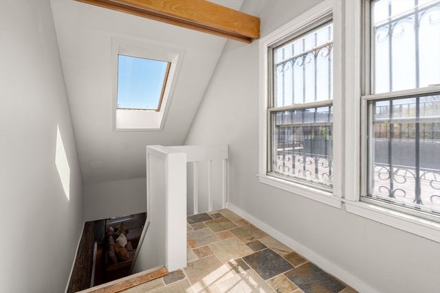 19 Albemarle St 4, Boston, MA 02115