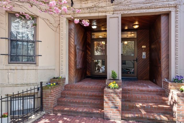 19 Albemarle St 4, Boston, MA 02115