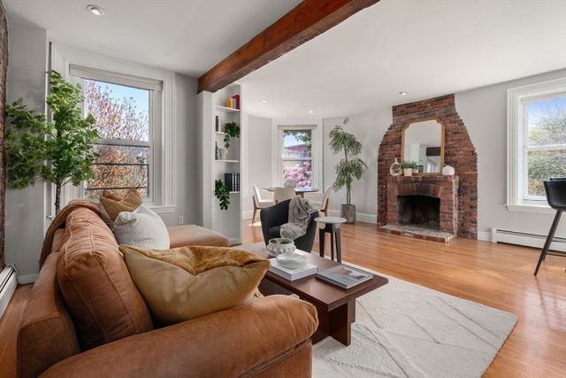 19 Albemarle St 4, Boston, MA 02115