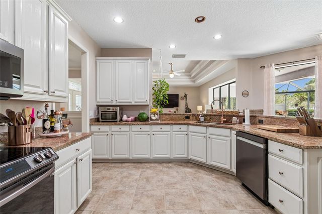 13632 4TH AVENUE NE, Bradenton, FL 34212