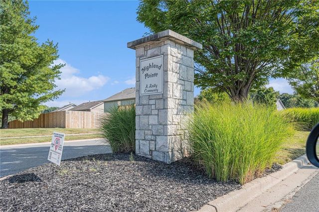 749 Highland Drive, Leavenworth, KS 66048