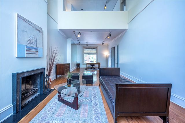 5820 Howe St, Shadyside, PA 15232