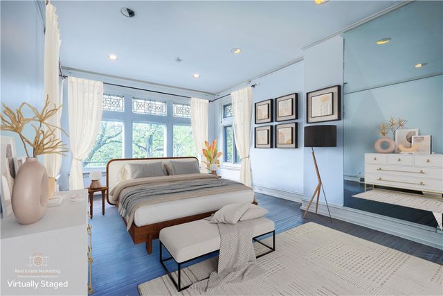 5820 Howe St, Shadyside, PA 15232