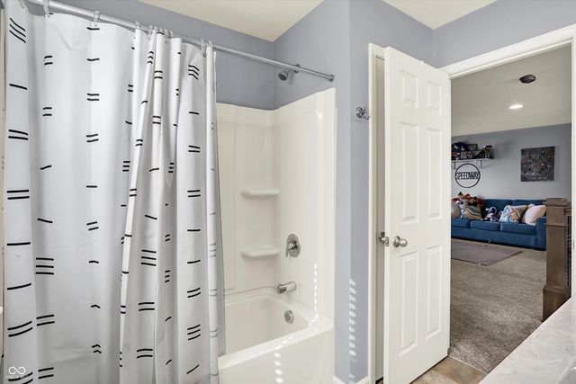 954 Sorrell Pass, Greenwood, IN 46143