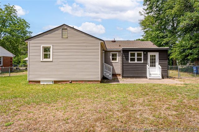 5203 Walnut Drive, Fayetteville, NC 28348