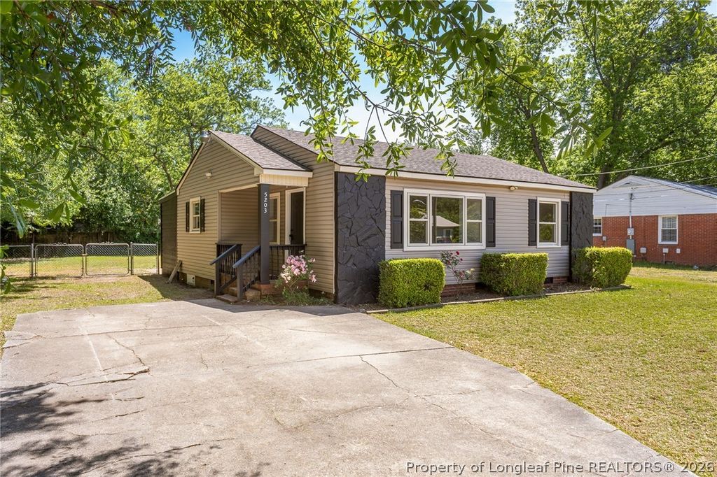 5203 Walnut Drive, Fayetteville, NC 28348