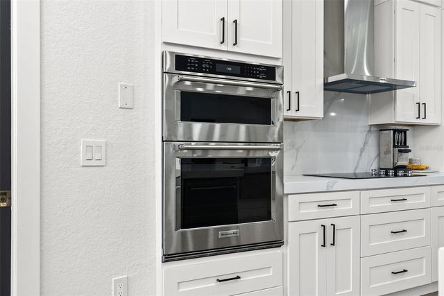 15912 WILLOWDALE ROAD, Tampa, FL 33625