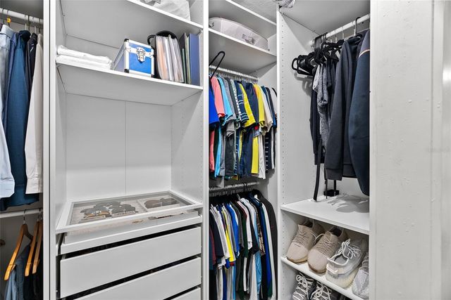 15912 WILLOWDALE ROAD, Tampa, FL 33625