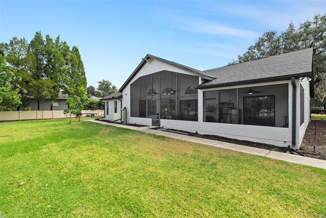 15912 WILLOWDALE ROAD, Tampa, FL 33625