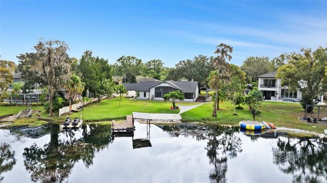 15912 WILLOWDALE ROAD, Tampa, FL 33625