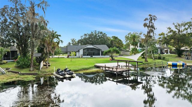 15912 WILLOWDALE ROAD, Tampa, FL 33625