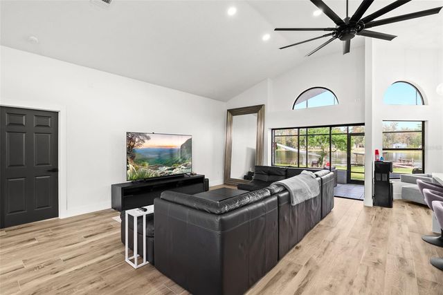 15912 WILLOWDALE ROAD, Tampa, FL 33625