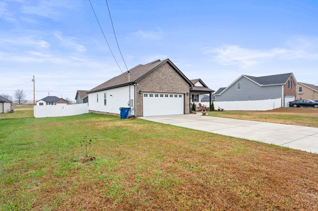 110 Saddle St, Manchester, TN 37355