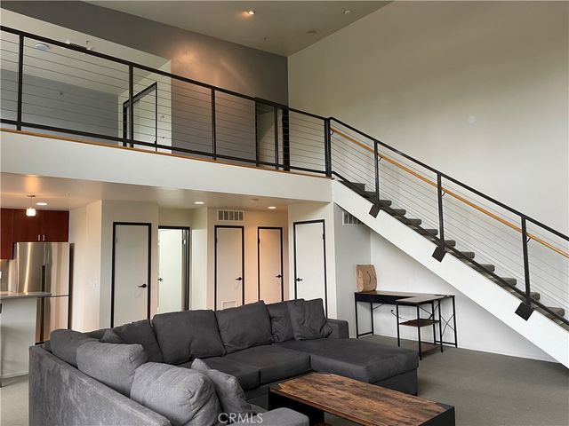101 W Mission 305, Pomona, CA 91766