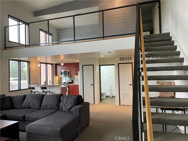 101 W Mission 305, Pomona, CA 91766