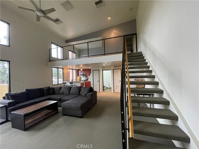 101 W Mission 305, Pomona, CA 91766