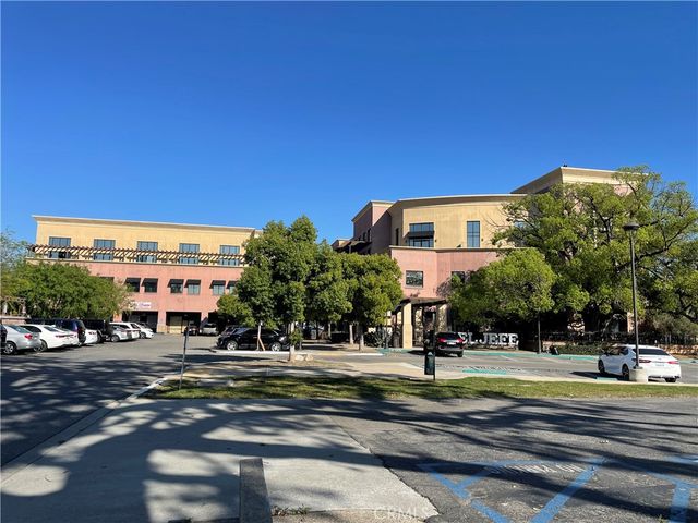 101 W Mission 305, Pomona, CA 91766