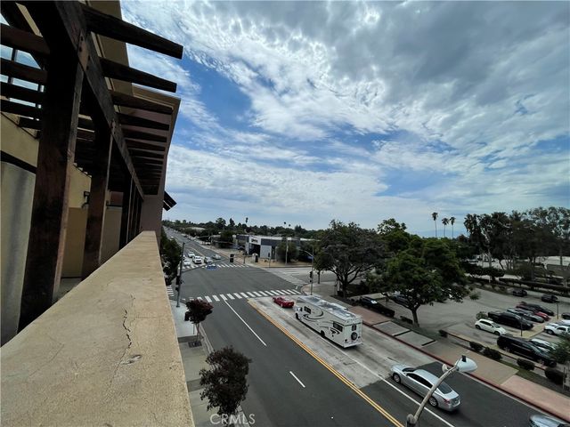 101 W Mission 305, Pomona, CA 91766