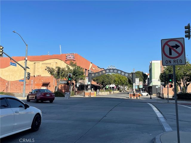 101 W Mission 305, Pomona, CA 91766