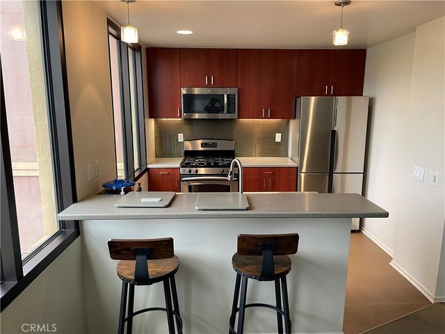 101 W Mission 305, Pomona, CA 91766