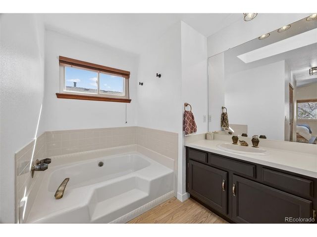 8764 Wildrose Ct, Highlands Ranch, CO 80126