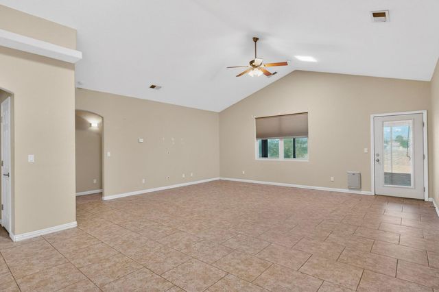 417 6TH Street NE, Rio Rancho, NM 87124