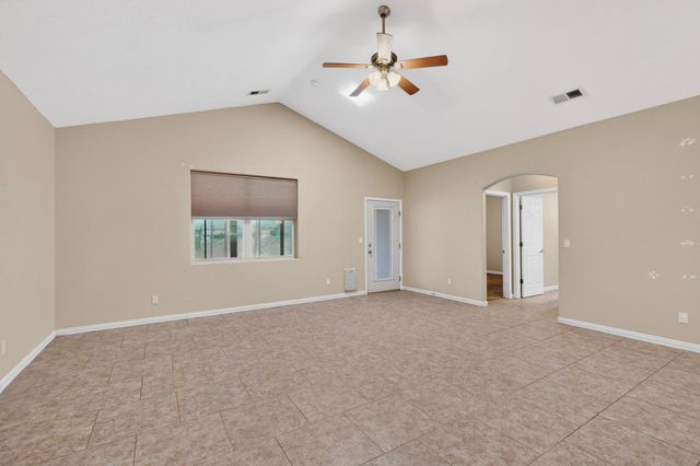 417 6TH Street NE, Rio Rancho, NM 87124