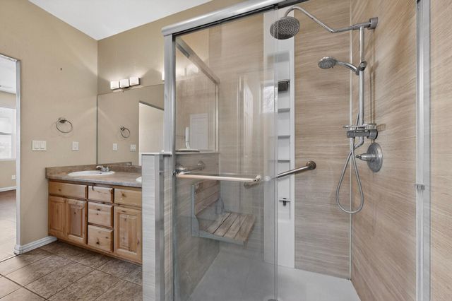 417 6TH Street NE, Rio Rancho, NM 87124