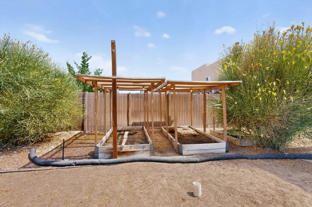 417 6TH Street NE, Rio Rancho, NM 87124