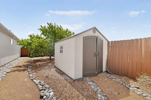 417 6TH Street NE, Rio Rancho, NM 87124