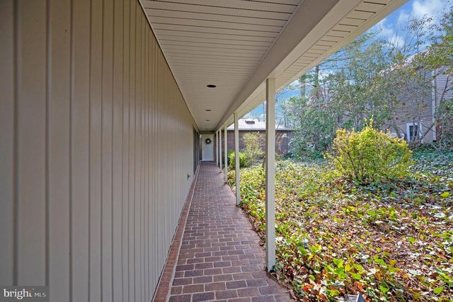 104 SPRING GROVE LN, Locust Grove, VA 22508