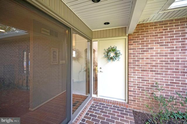 104 SPRING GROVE LN, Locust Grove, VA 22508