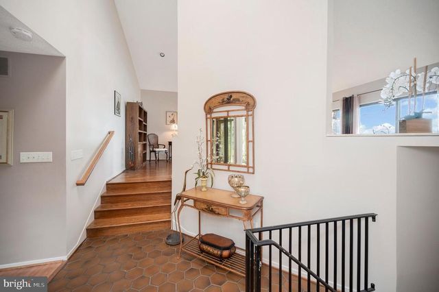 104 SPRING GROVE LN, Locust Grove, VA 22508