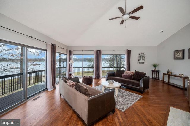 104 SPRING GROVE LN, Locust Grove, VA 22508