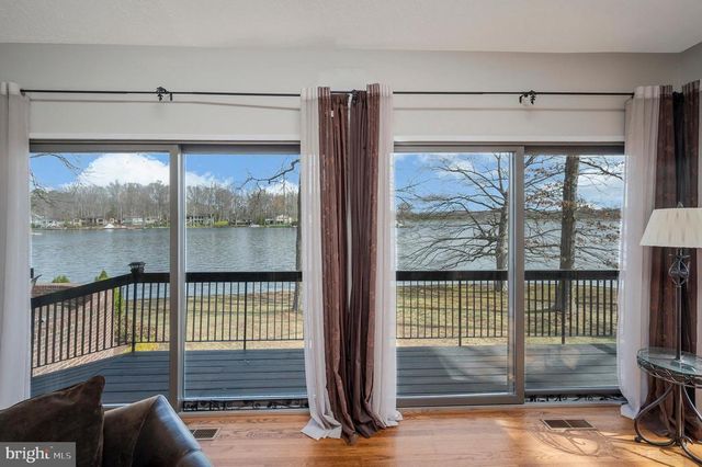 104 SPRING GROVE LN, Locust Grove, VA 22508