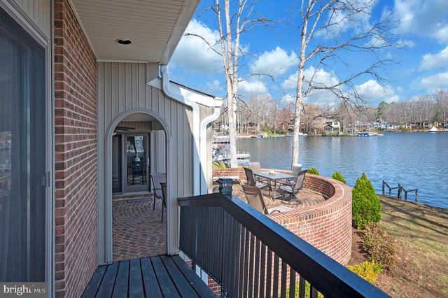 104 SPRING GROVE LN, Locust Grove, VA 22508