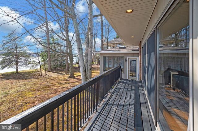 104 SPRING GROVE LN, Locust Grove, VA 22508