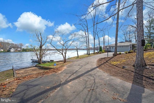 104 SPRING GROVE LN, Locust Grove, VA 22508