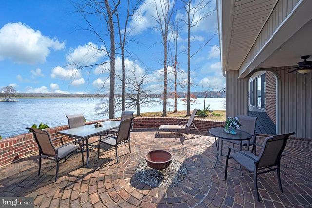 104 SPRING GROVE LN, Locust Grove, VA 22508