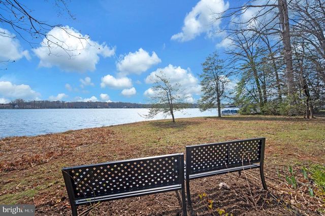 104 SPRING GROVE LN, Locust Grove, VA 22508